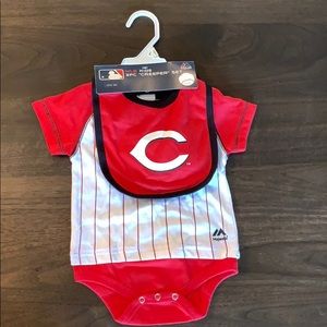 Cincinnati Reds Onesie, Bib, and Bootie Set